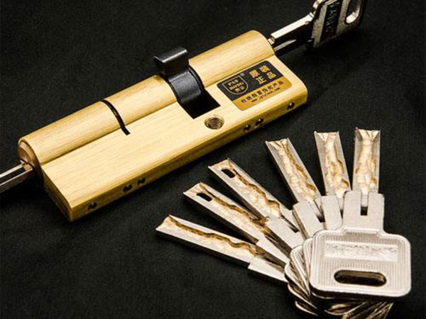 美兰24小时上门开锁公司