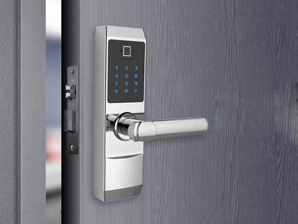 美兰24小时上门开锁公司