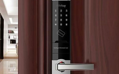 美兰24小时上门开锁公司