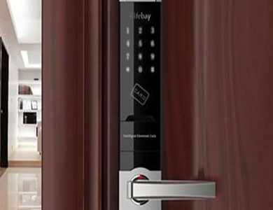 美兰24小时上门开锁公司