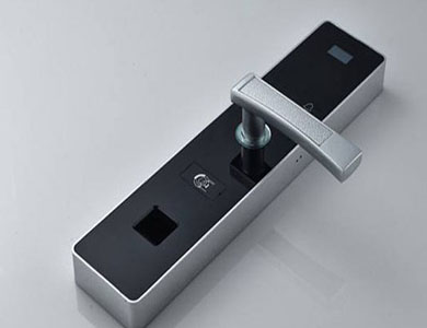 美兰24小时上门开锁公司