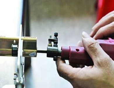 美兰24小时上门开锁公司